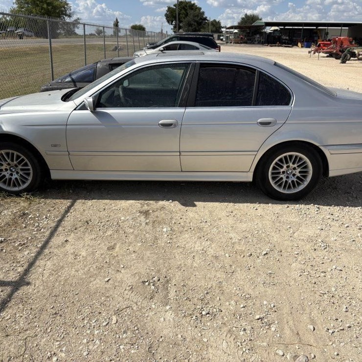 L1 - 2001 BMW 530i