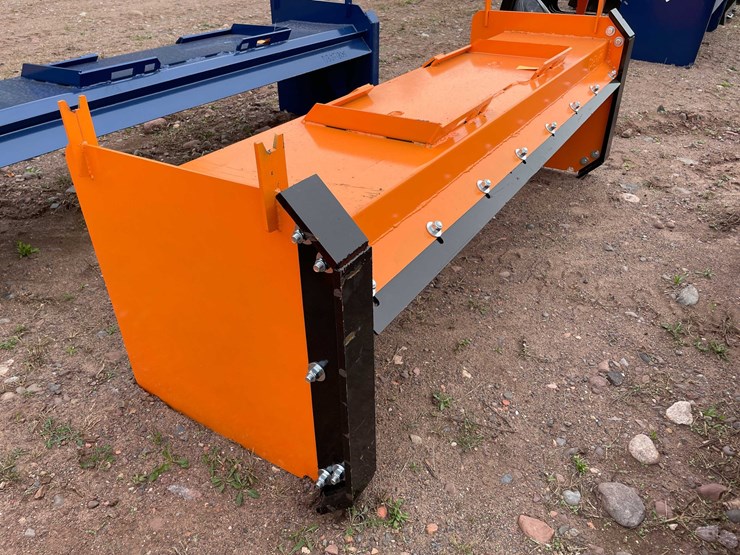 #5117-•-8'-snow-pusher-with-steel-blades-v2023-image-5