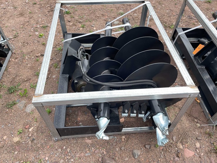 #5135-•-2026-jct-skid-steer-hydraulic-auger-drive-and-(3)-bits-image-4