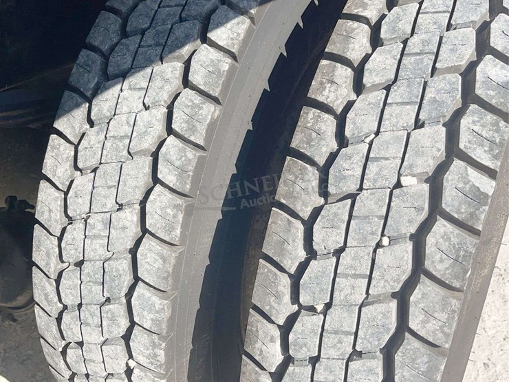 1989-freightliner-tandem-axle-grain-truck-image-28