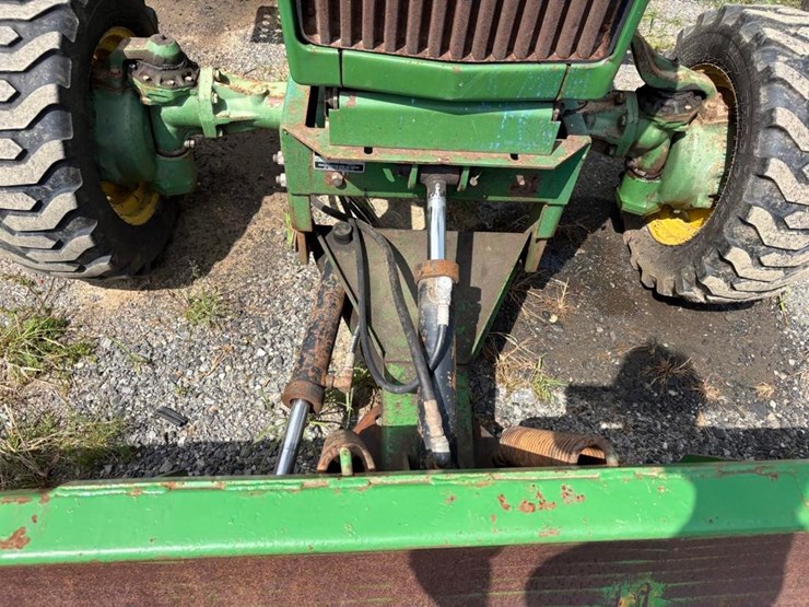 john-deere-1050-image-5