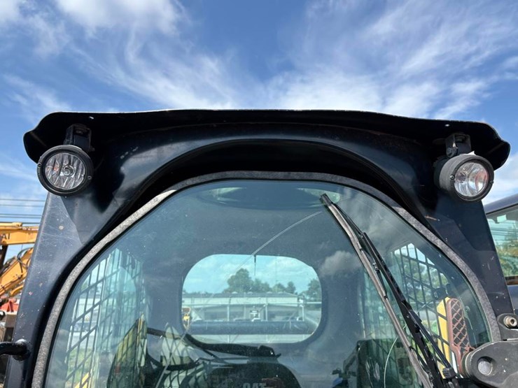caterpillar-249d-image-19