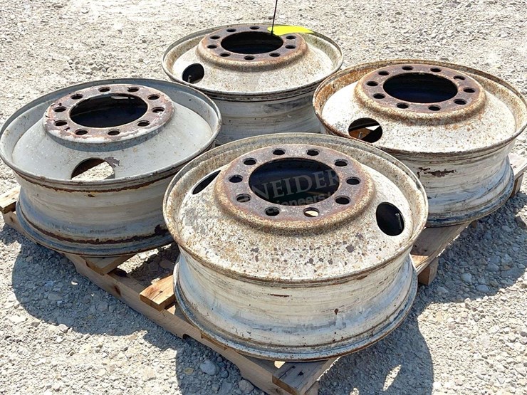4--steel-24.5"-truck-rims-image-2