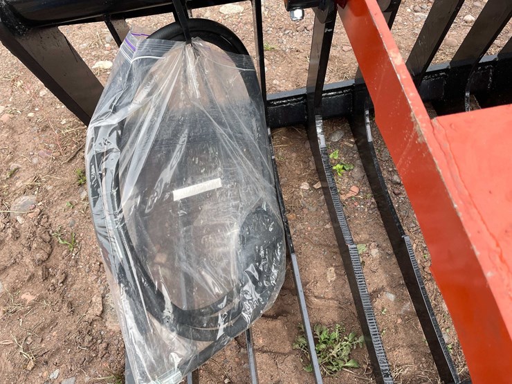 #5113-•-76-in.-single-cylinder-skeleton-grapple-bucket-v3-image-6
