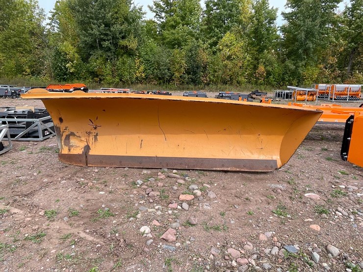 #5123-•-12'-angle-snow-plow-image-2