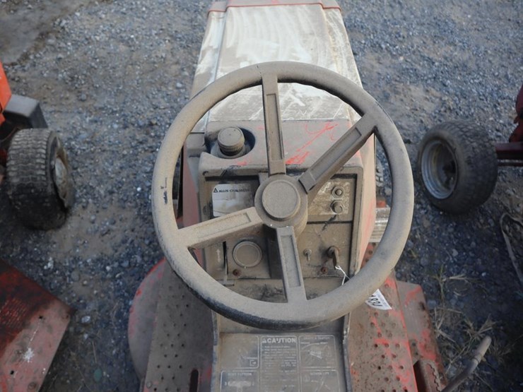 allis-chalmers-808-gt-lawn-&-garden-tractor-image-16