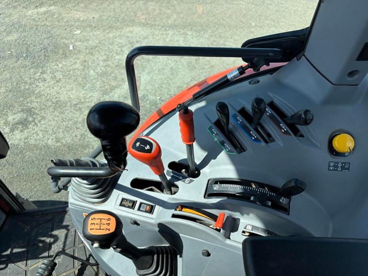 kubota-m4-071-image-25