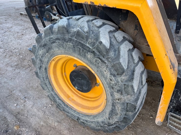 2012-jcb-930-image-8