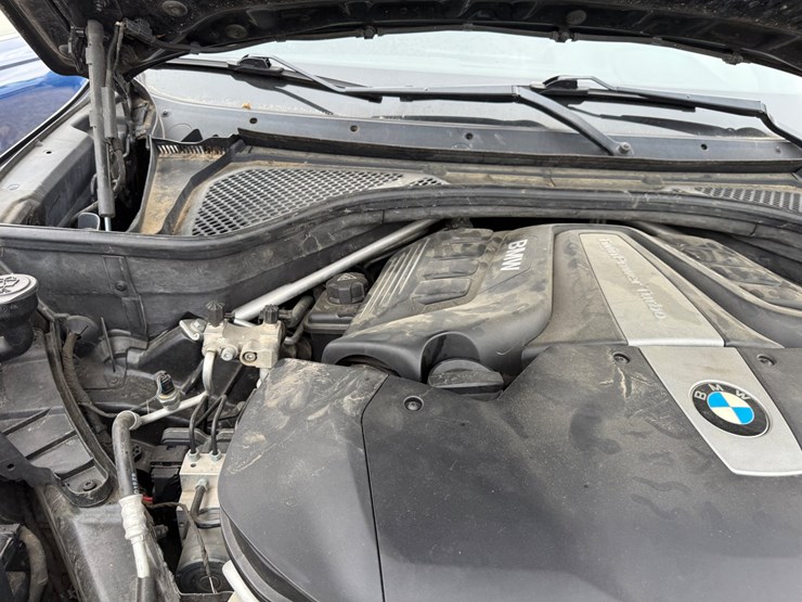 2014-bmw-x5-image-40