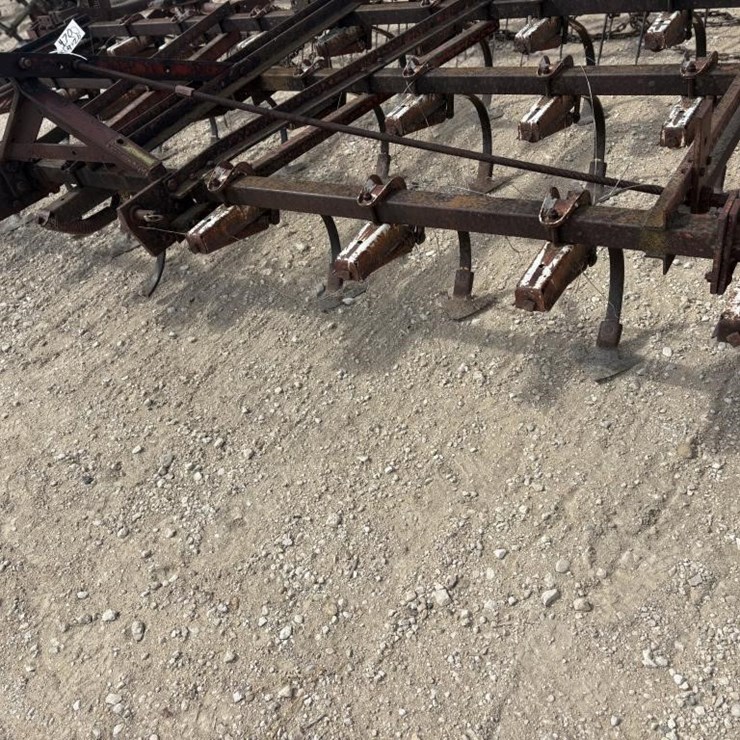 L2 - 3pt 15' Cultivator