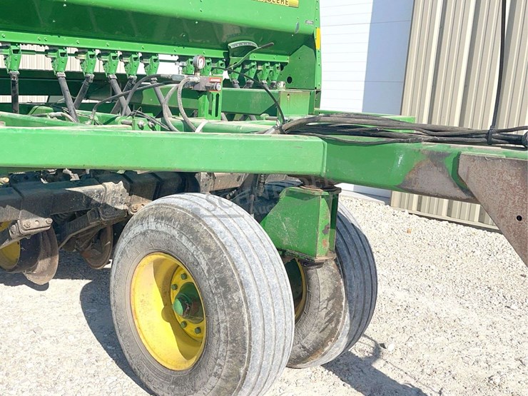 john-deere-750-image-13
