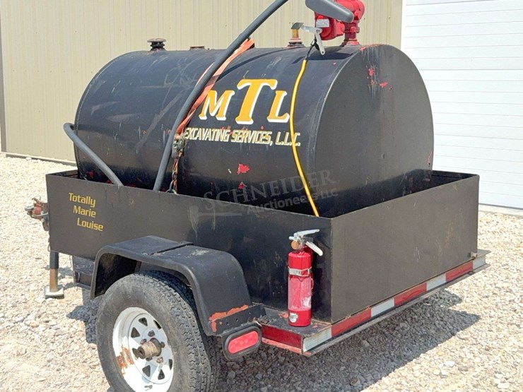 homemade-300-gallon-fuel-tank-trailer-w/-pump-image-6