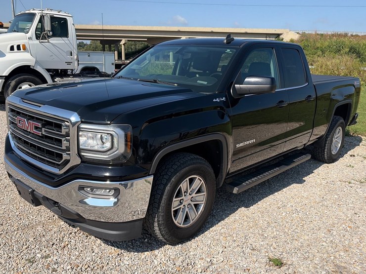 2018-gmc-sierra-1500-image-1