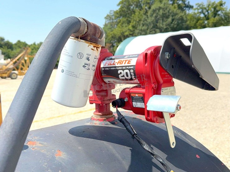 homemade-300-gallon-fuel-tank-trailer-w/-pump-image-15