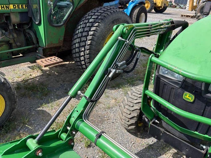 john-deere-1023e-image-6