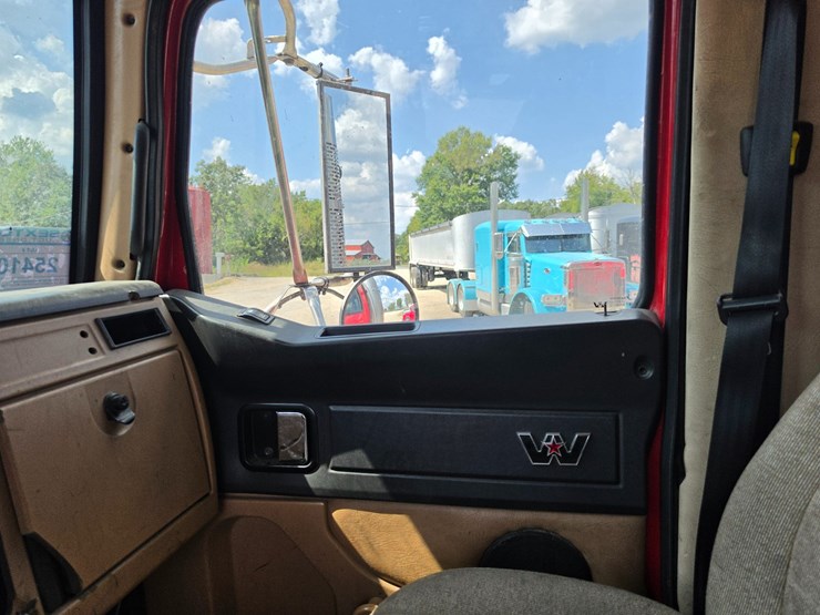 2012-western-star-4900-image-59