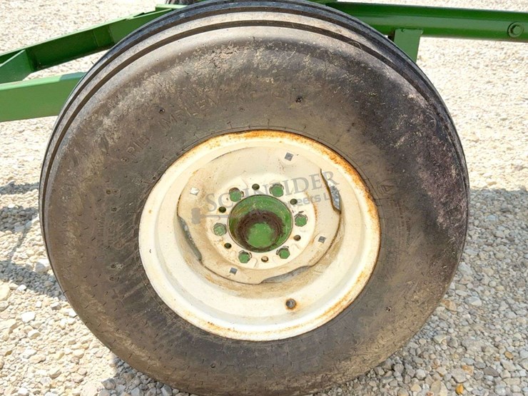 1,000-gallon-anhydrous-wagon-image-25