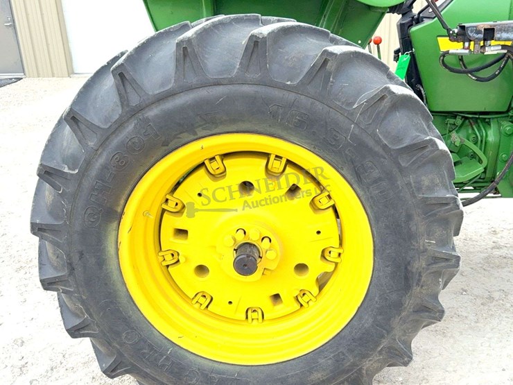 john-deere-2550-image-29
