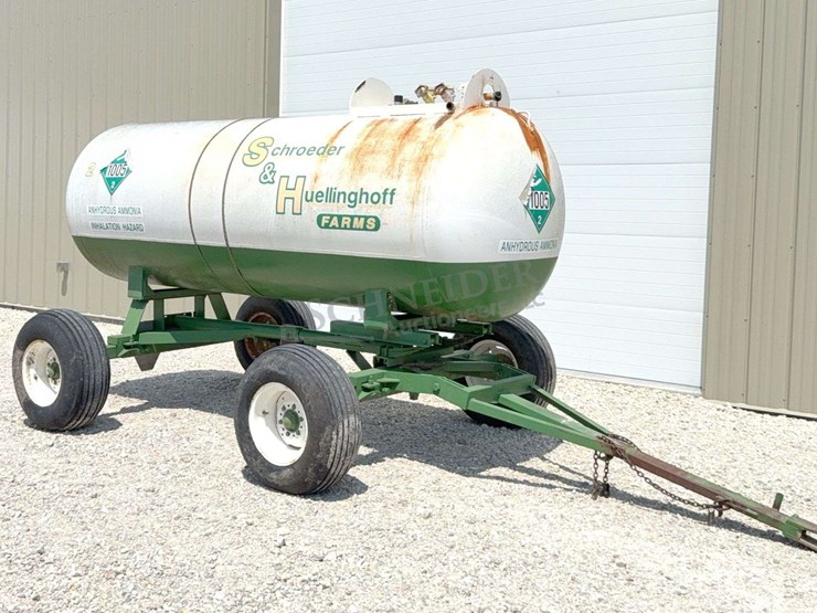 1,000-gallon-anhydrous-wagon-image-1