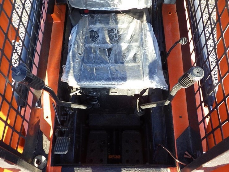toyota-3sdk-skid-steer-loader-image-17