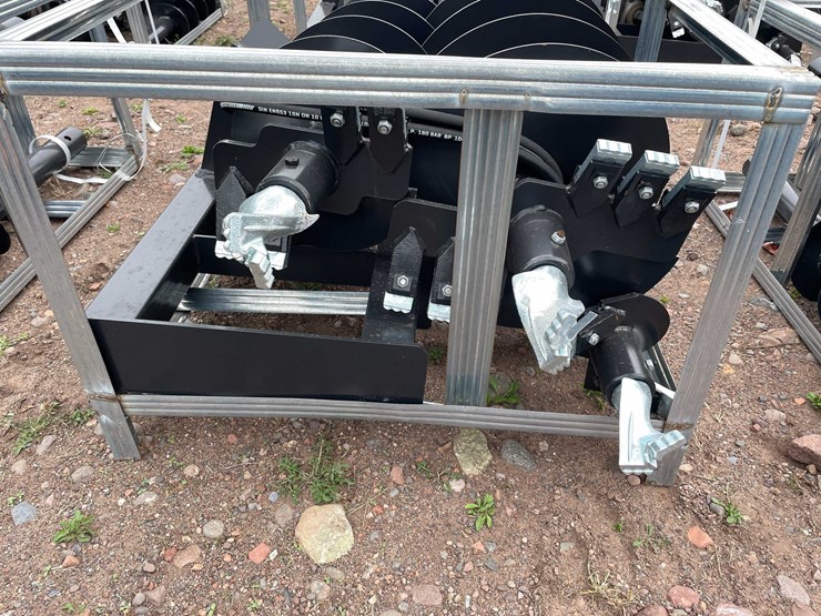 #5139-•-2026-jct-skid-steer-hydraulic-auger-drive-and-(3)-bits-image-4