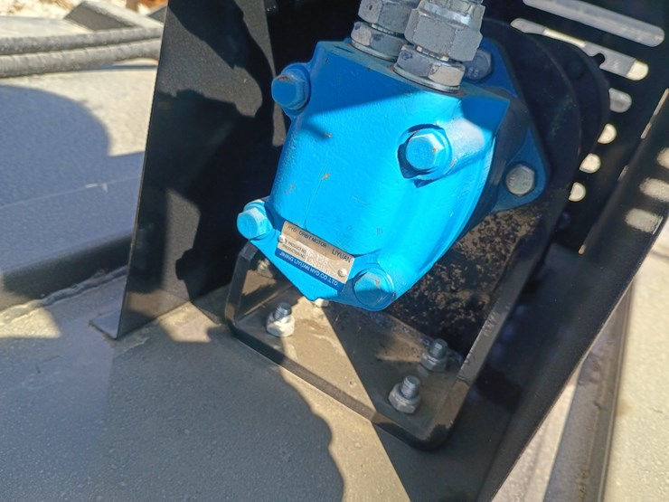 #26916-•-agt-brushcutter-skid-steer-attachment-image-10