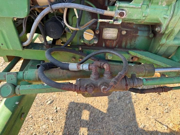 john-deere-1050-image-36