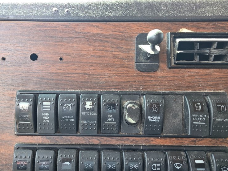 2012-western-star-4900-image-62