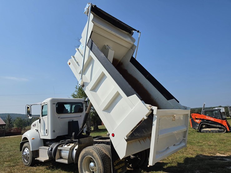 2012-peterbilt-382-image-24