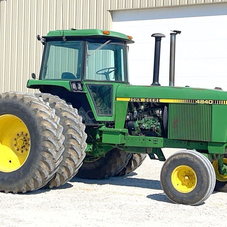 1982 JOHN DEERE 4840