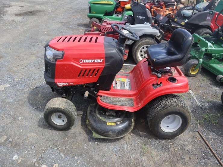 troybilt-riding-mower-image-5