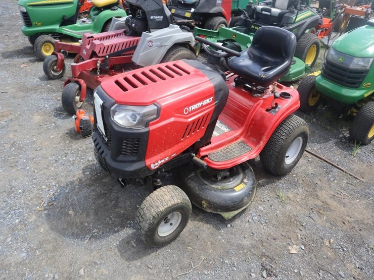 troybilt-riding-mower-image-4