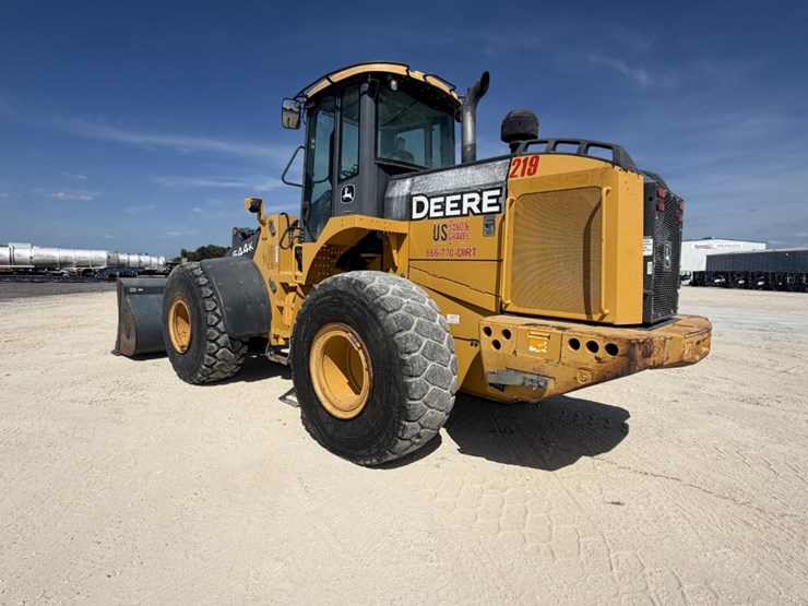 2015-john-deere-9-image-7
