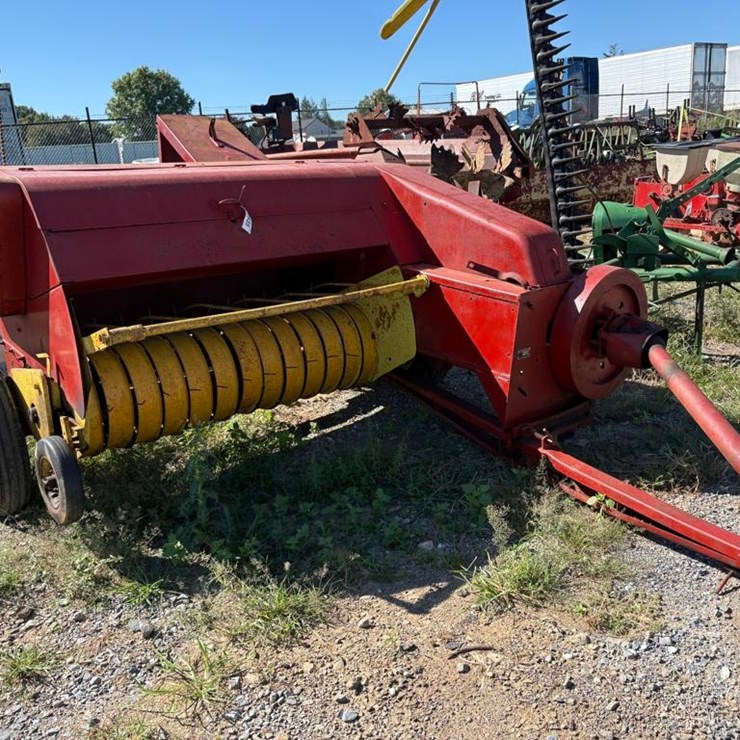 NEW HOLLAND 68
