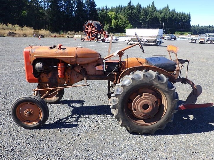 allis-chalmers-b-tractor-image-2