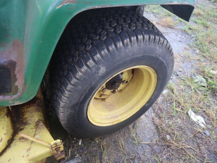 john-deere-318-image-12