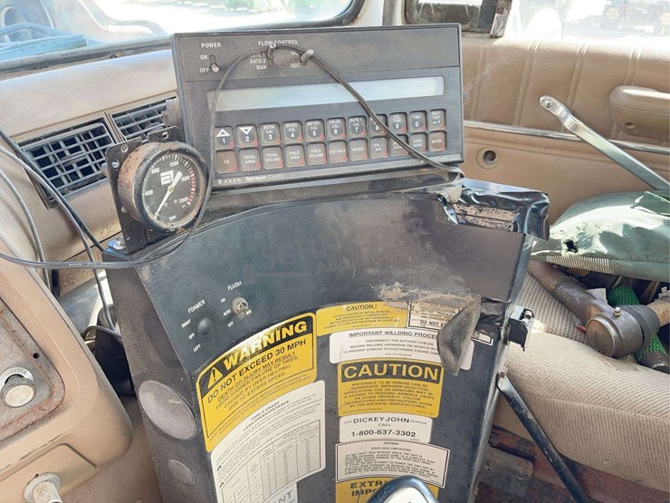 1996-ford-ln8000-image-43