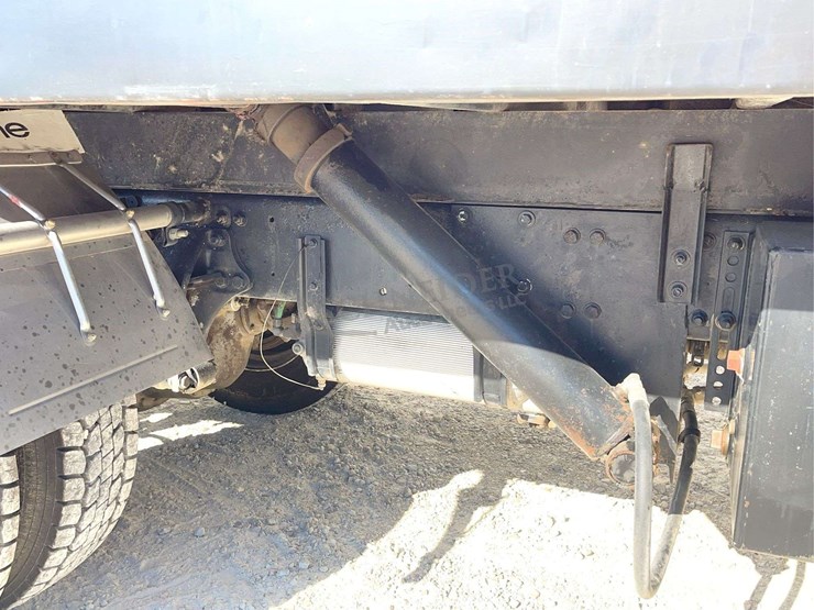 1989-freightliner-tandem-axle-grain-truck-image-24