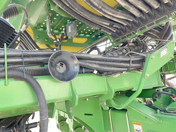 john-deere-1790-image-41