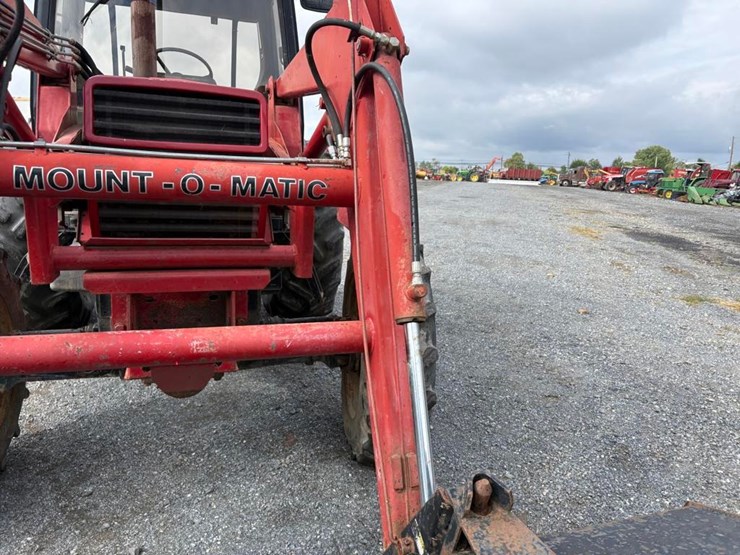 case-ih-685-image-6