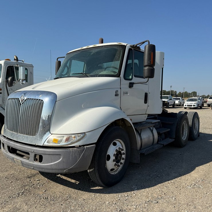 2007 INTERNATIONAL 8600