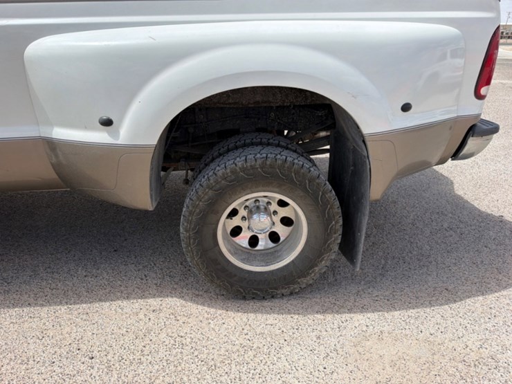 2004-ford-f350-image-9