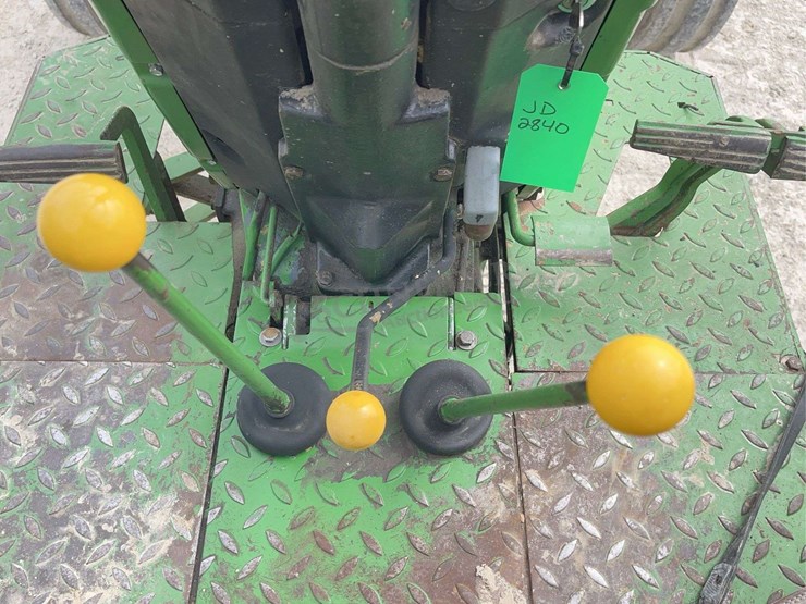 john-deere-2840-image-49