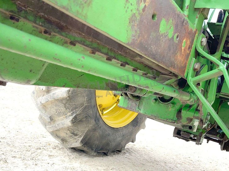 john-deere-2840-image-15