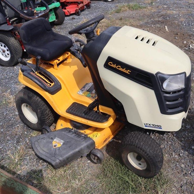 CUB CADET LTX1040