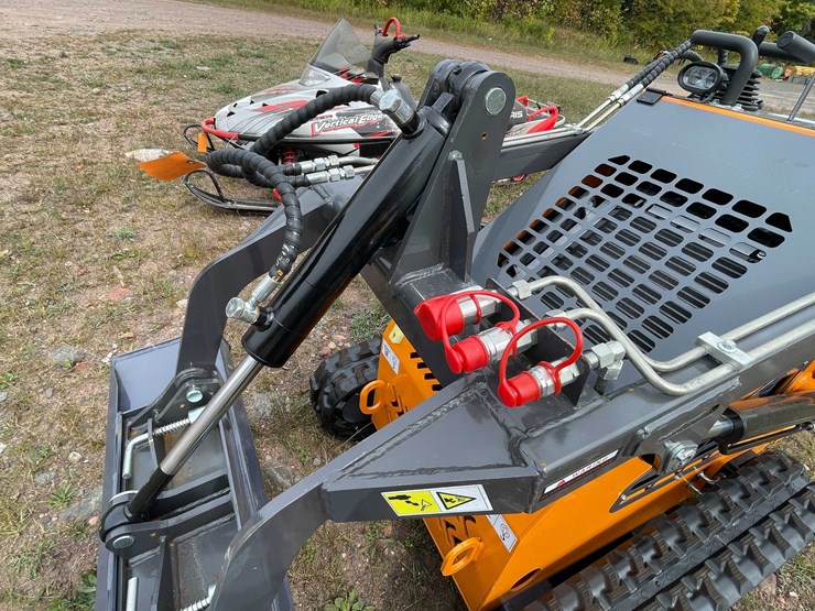#5054-•-2026-landhonor-lhr-me380r3a-mini-skid-steer-loader-image-19