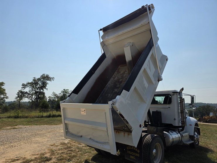 2012-peterbilt-382-image-26