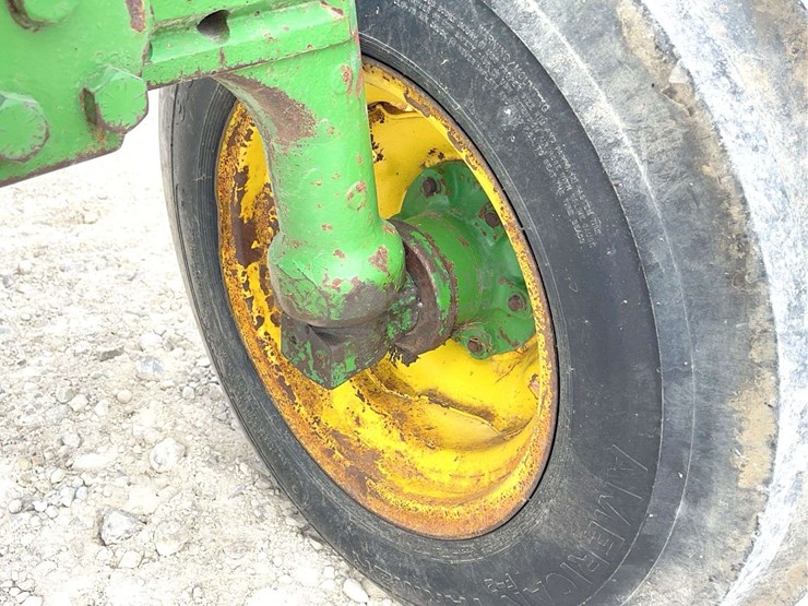 john-deere-2840-image-13