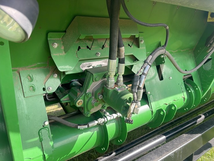 2012-john-deere-640-image-12