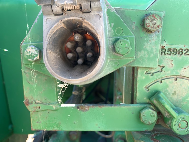 john-deere-8640-image-27